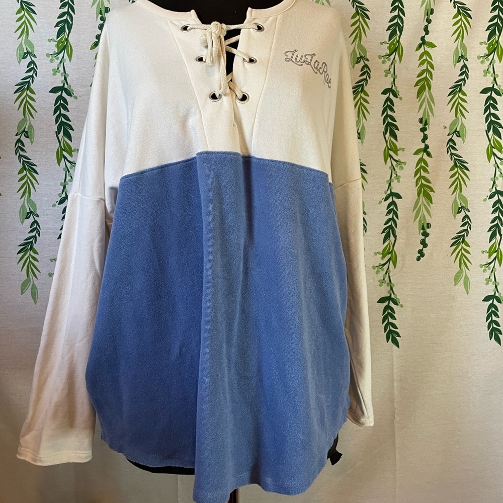 Size XL Terry Cloth LuLaRoe Blue/White Crewneck Sweatshirt B1